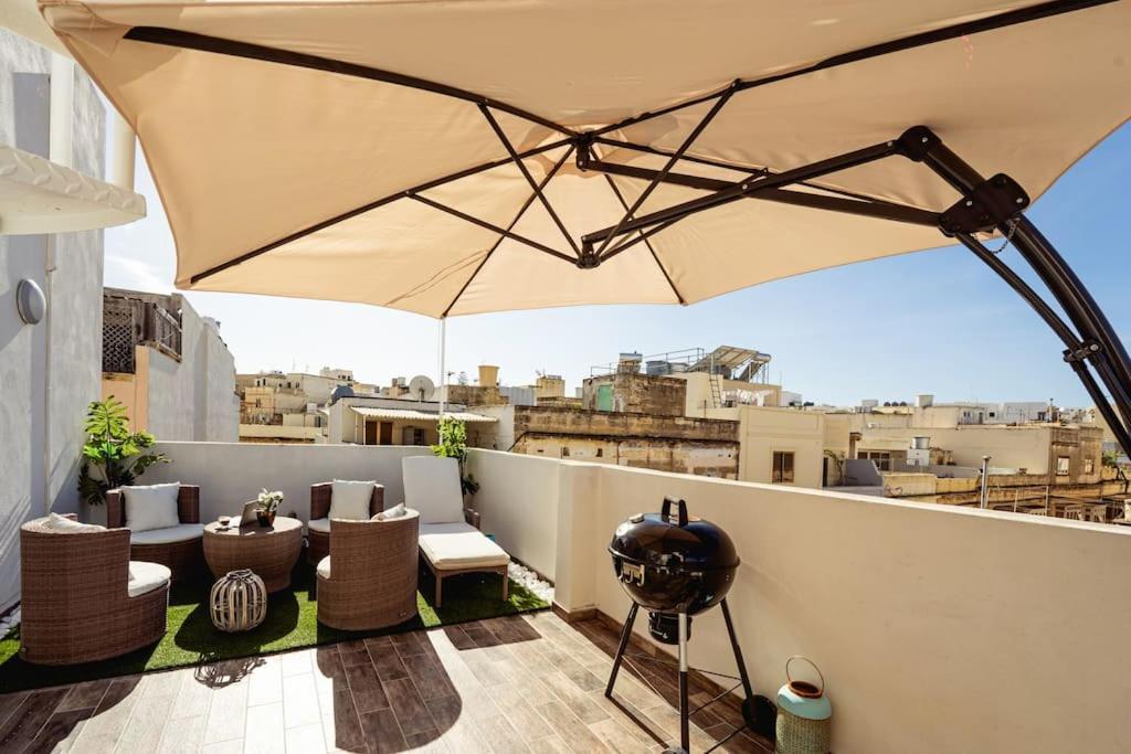 Luxury Designer Penthouse With Private Jacuzzi Daire Sliema Dış mekan fotoğraf